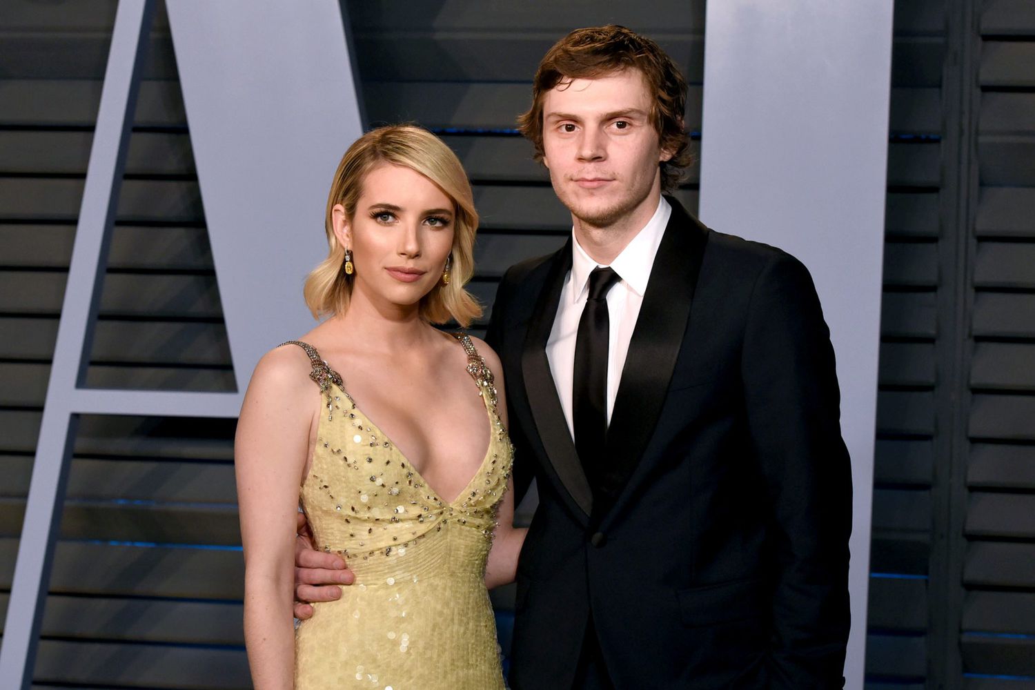 Evan Peters' and Emma Roberts are back at it again? Or have they broken ...