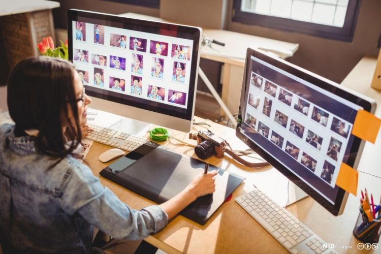 Strategies for Launching a Graphic Design Career