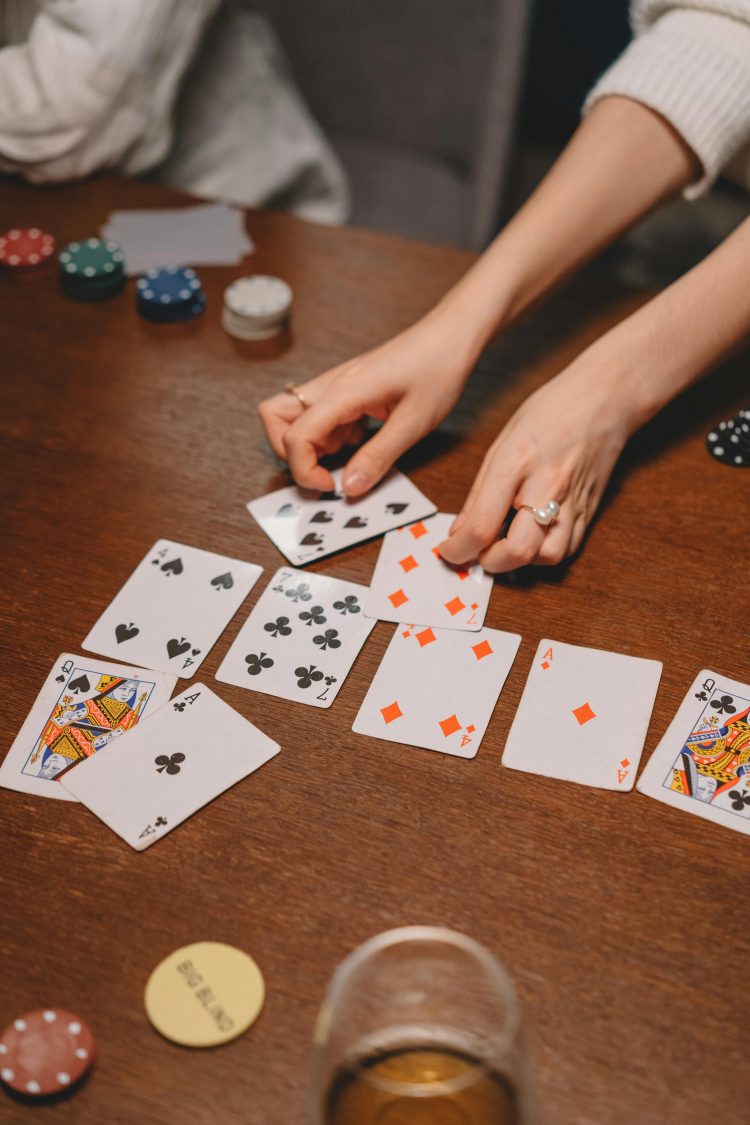 Head-to-Head: Blackjack vs. Poker – Which Game Holds the Winning Hand for You?