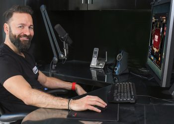 Rise of Online Poker in Canada: Trends and Industry Growth