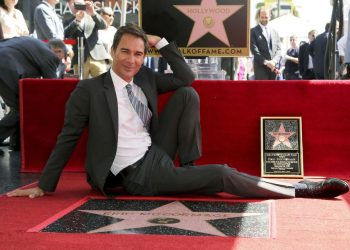 Eric McCormack’s Hilarious SNL Confession: He Didn’t Know Jay-Z in 2002