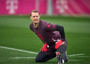 Manuel Bayern’s Goalkeeper Out with a Calf Injury.