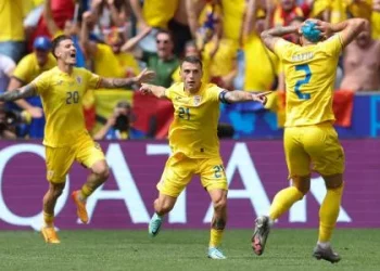 Romanian Footballer Sent Off for Groin Kick in Liga I Clash