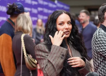 JADE’s Bold Stand: Leading “F*ck You” Chant Against Transphobia at NYC Album Release