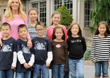 Kate Gosselin Celebrates Her Eight 'Miracle' Kids on World Prematurity Day